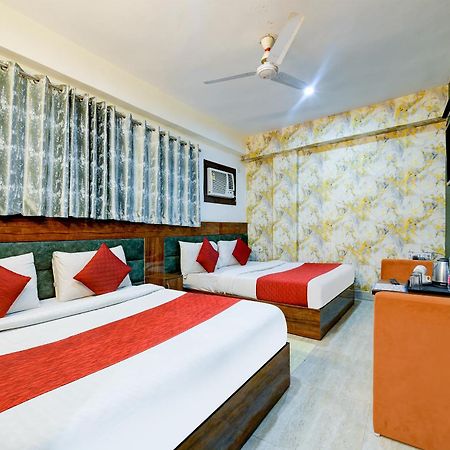 Airport Hotel Classic Park Neu-Delhi Exterior foto