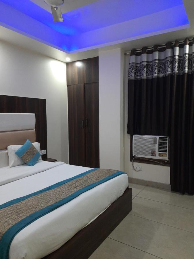 Airport Hotel Classic Park Neu-Delhi Exterior foto